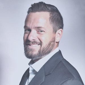 Meet your Posher, Eric